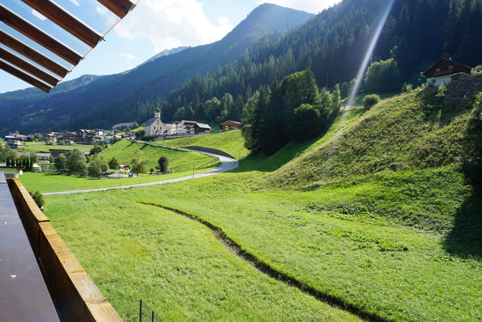 Hotel Alpenkoenigin - Sommer Silvretta Premium Card Inklusive See Esterno foto