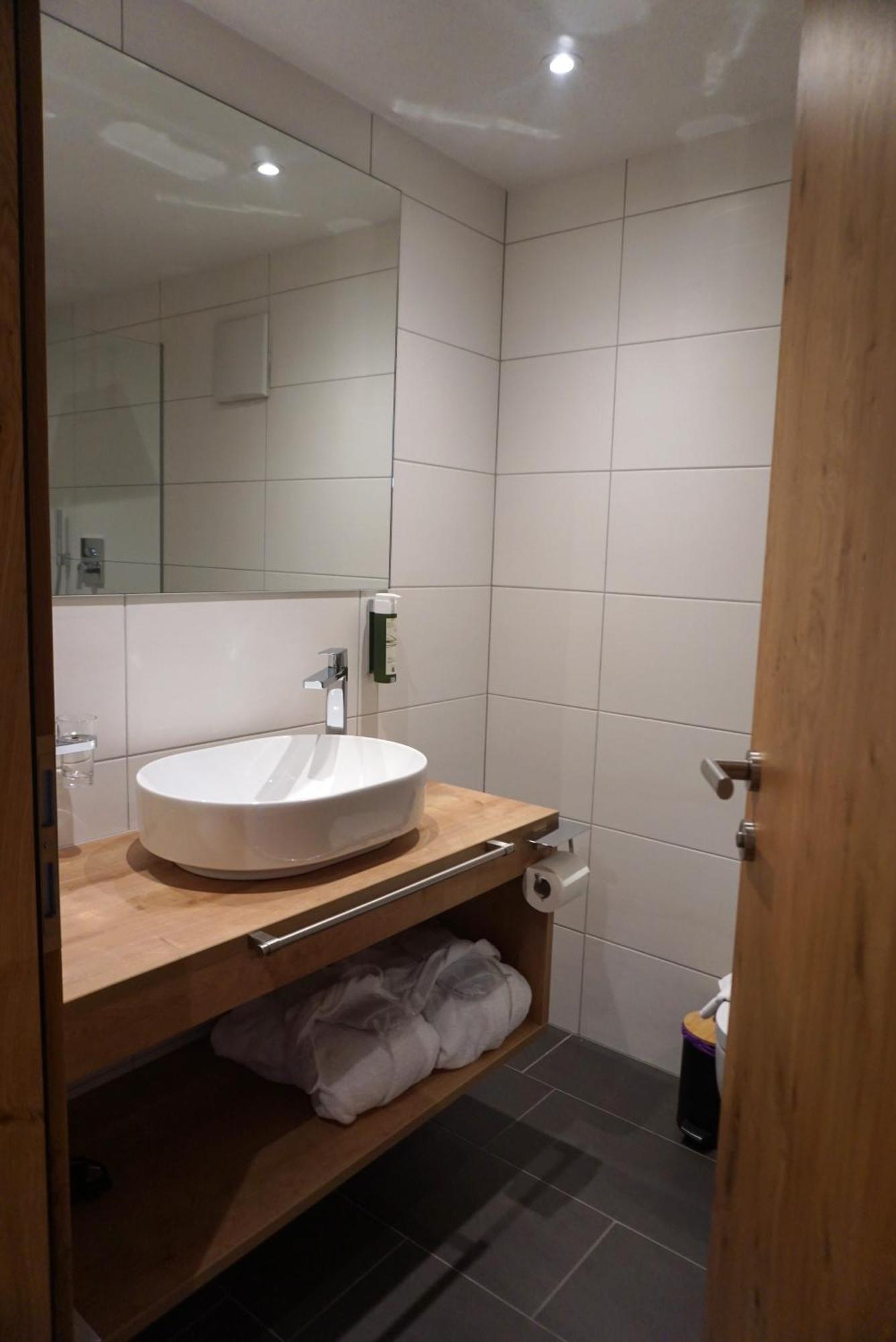 Hotel Alpenkoenigin - Sommer Silvretta Premium Card Inklusive See Esterno foto